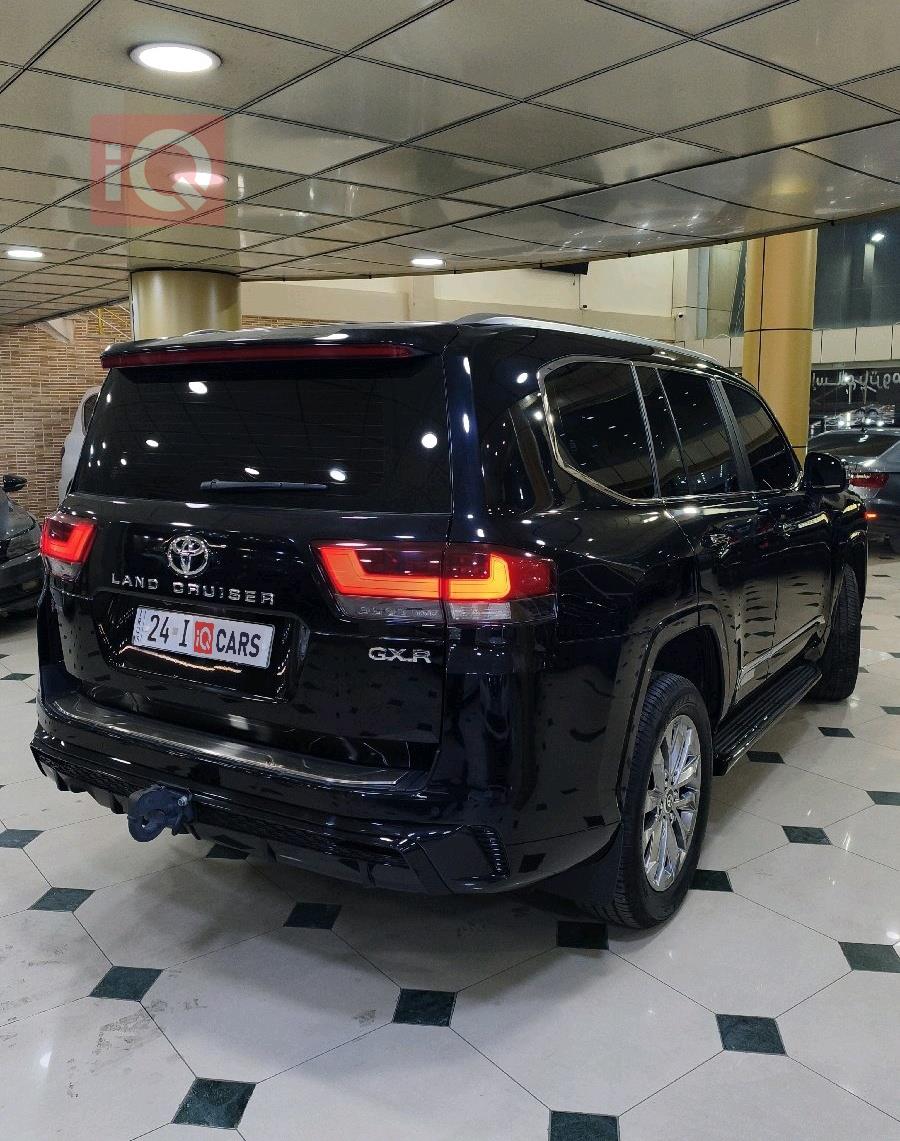 تويوتا لاندكروزر